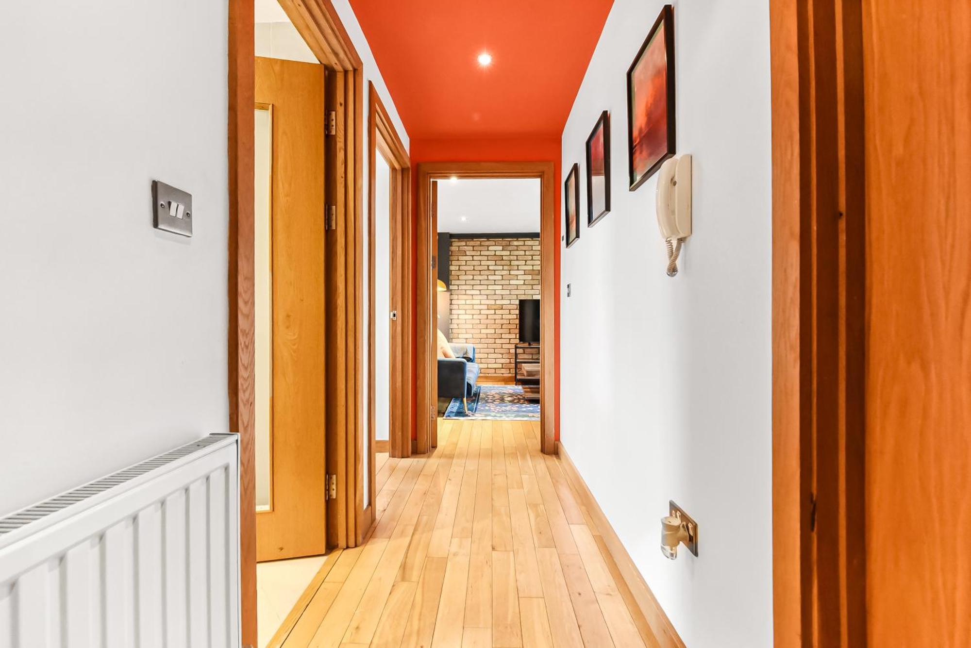 Stylish 2-bed In
