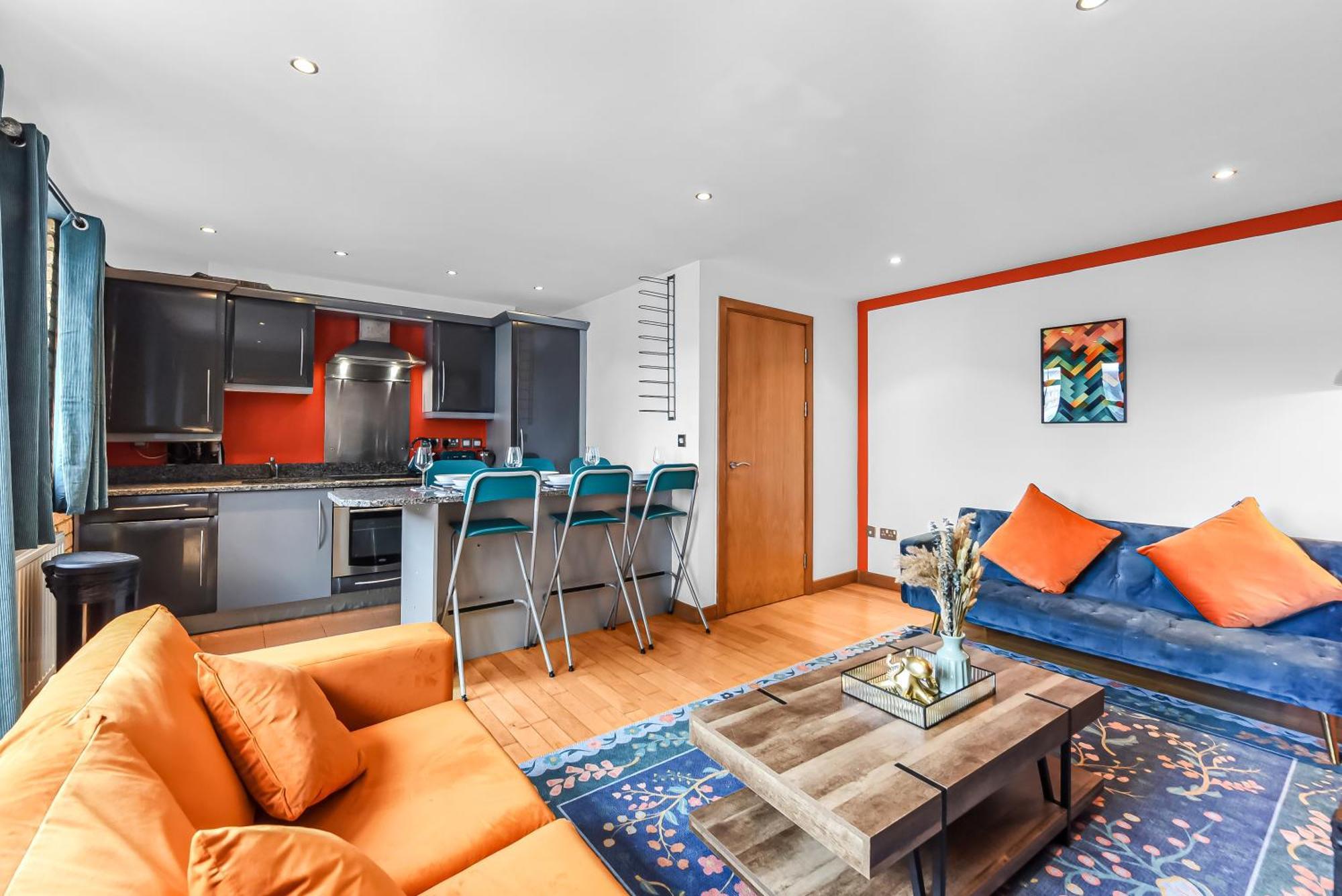 Stylish 2-bed In
