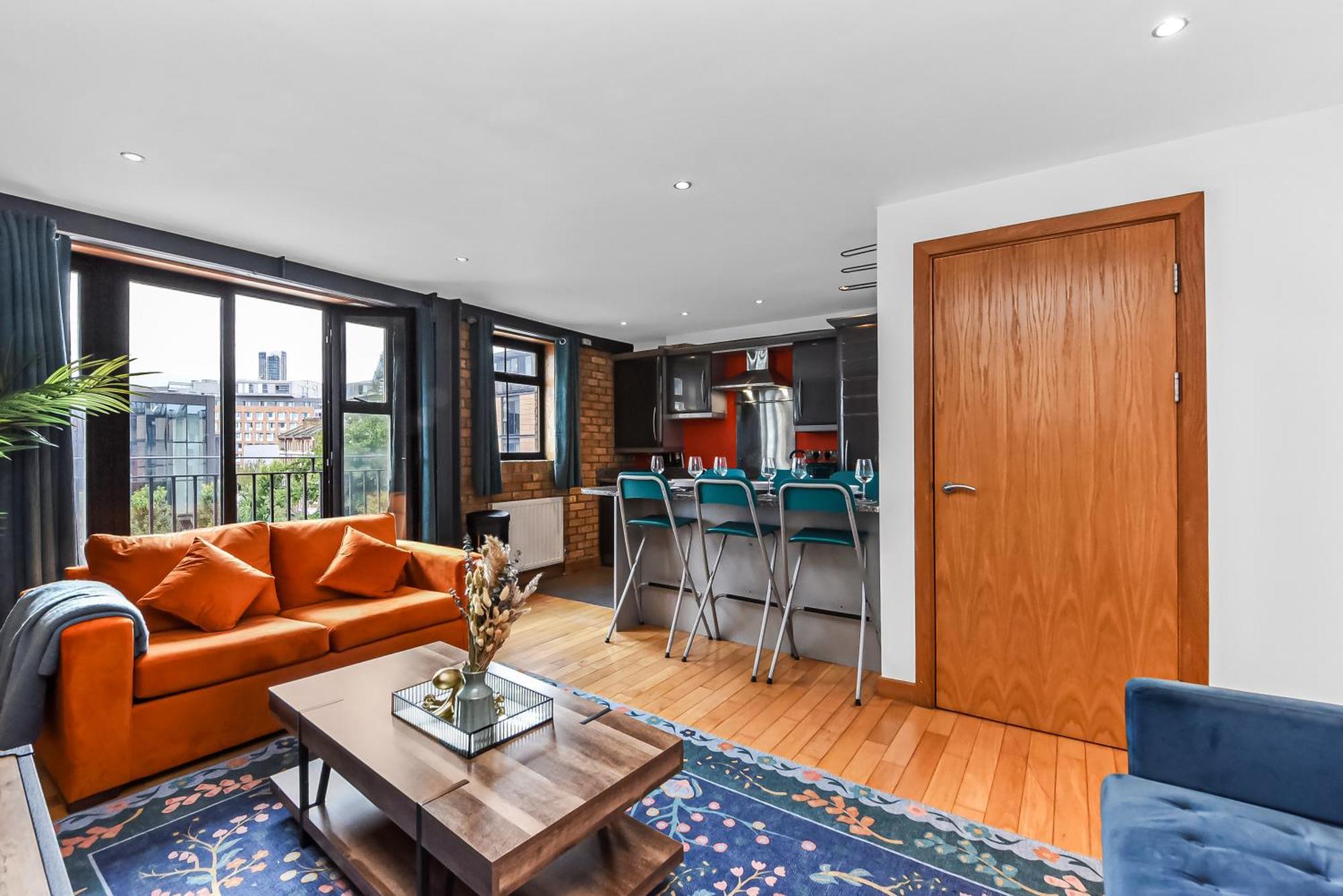 Stylish 2-bed In Appartamento Londra